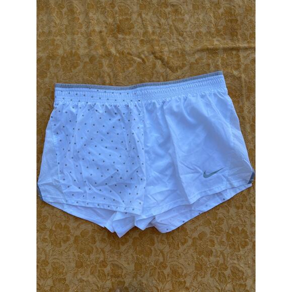 Nike Dry Fit Star Printed Shorts: Size L - Picture 1 of 7